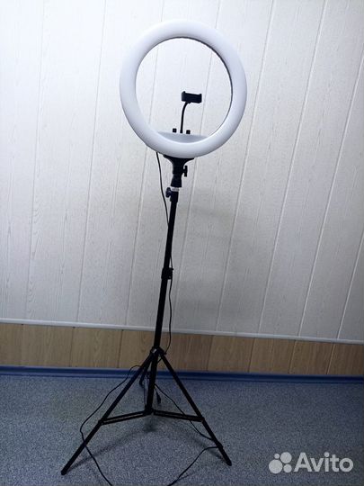 Кольцевая лампа 45 см бу
