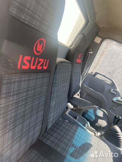 Isuzu NQR75, 2008