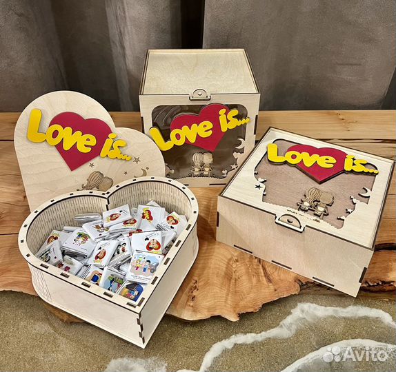 Подарочный набор шоколад Love is в дерев.коробке