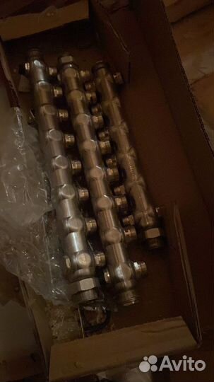 Коллектор отопления 6 и 4 контура