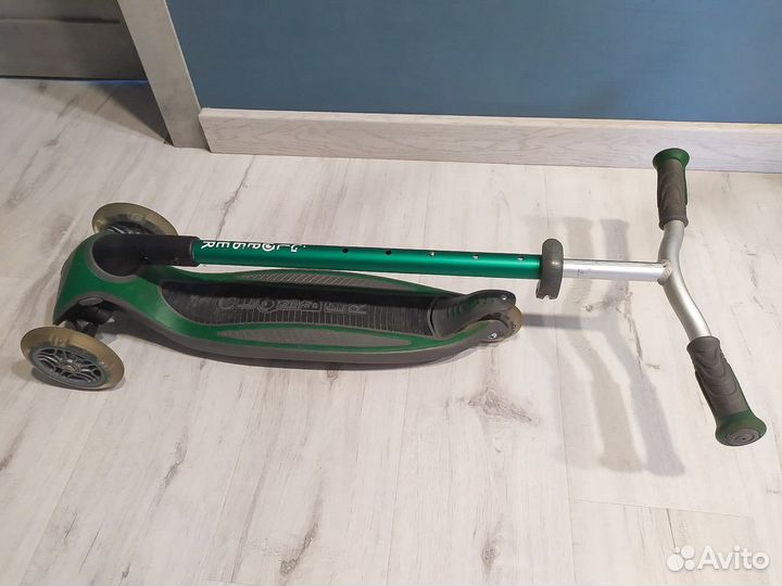 Самокат трехколесный globber