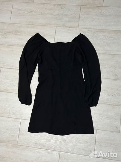 Маленькое черное платье