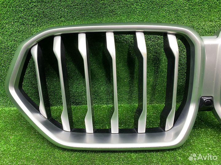 Решетка радиатора (ноздри) BMW X6 G06