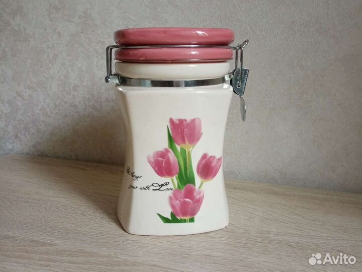 Банка керамическая для сыпучих новая
