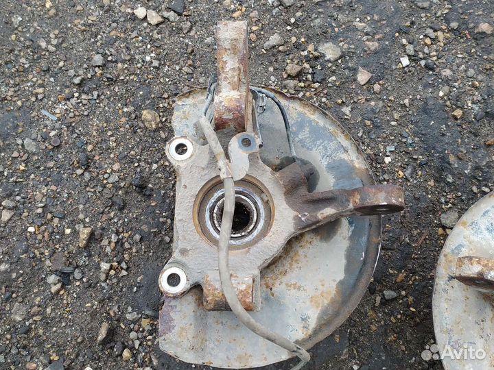 Поворотный кулак mitsubishi ASX