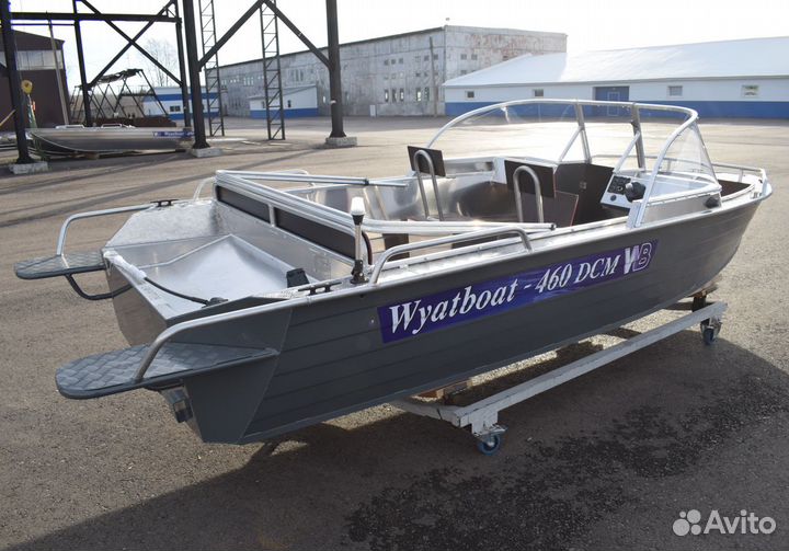 Новая лодка Wyatboat 460 DCM от производителя