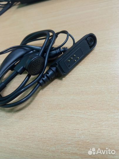 Рация Baofeng UV-9R plus с гарнитурой