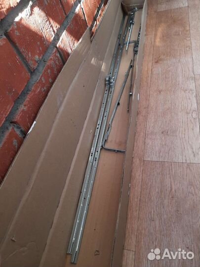 Поворотно-откидная фурнитура для пластиковых окон