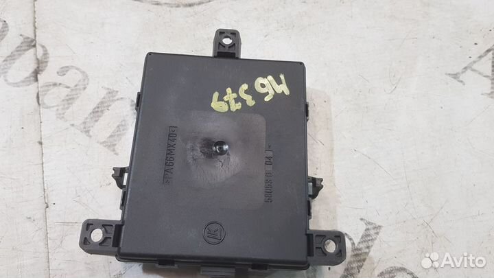 Блок управления двери справа Mercedes GL X164 ML