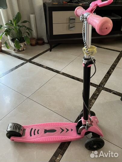 Самокат трехколесный складной б/у