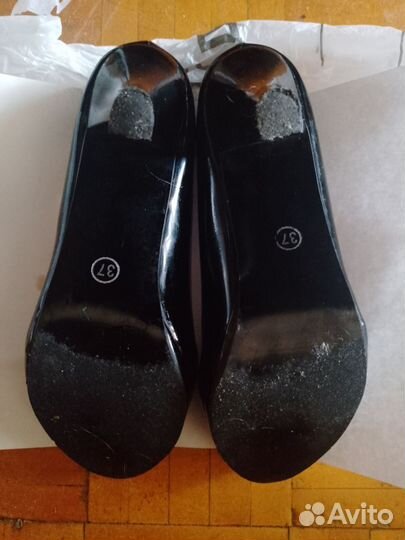 Туфли черные лаковые 37