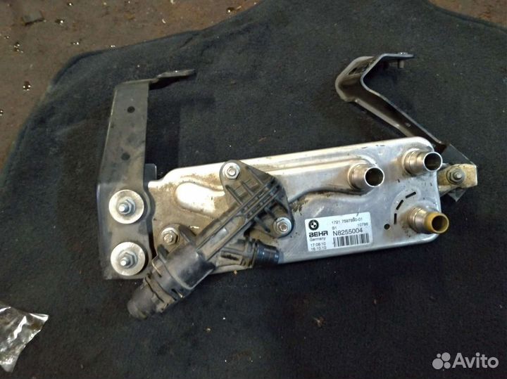 Радиатор маслоохладитель BMW F10 17217597890