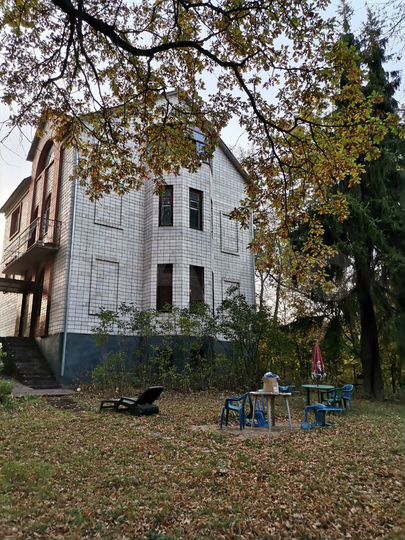 Дом 450 м² на участке 50 сот.