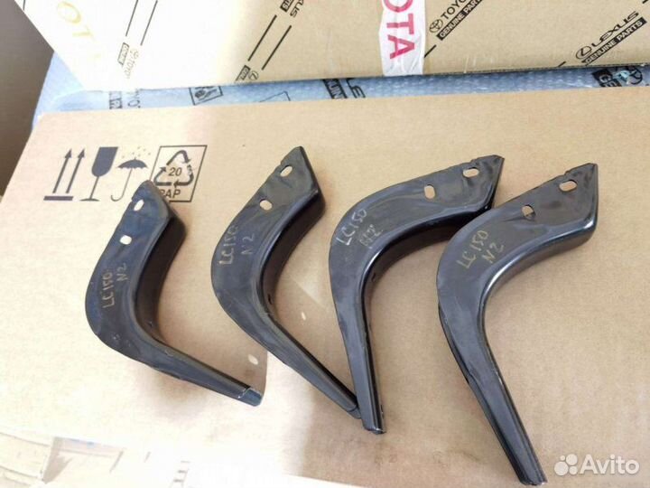 Кронштейн подножки Toyota Land Cruiser Prado 150