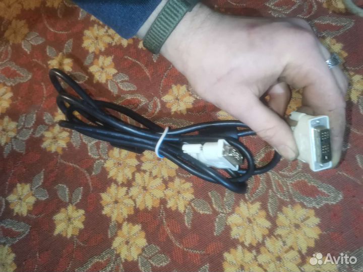 Провода питания, VGA, DVI