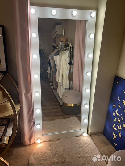 Гримерное зеркало с лампочками бу