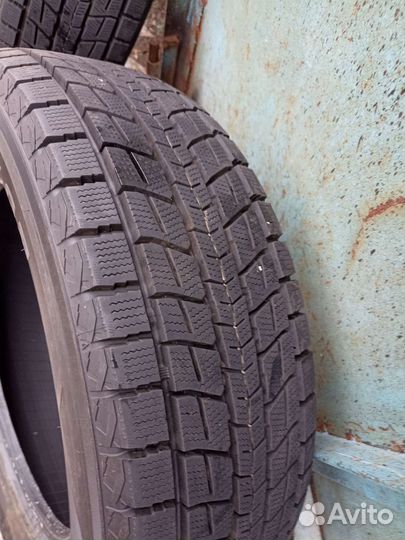 Dunlop Winter Maxx SJ8 235/65 R18 106R