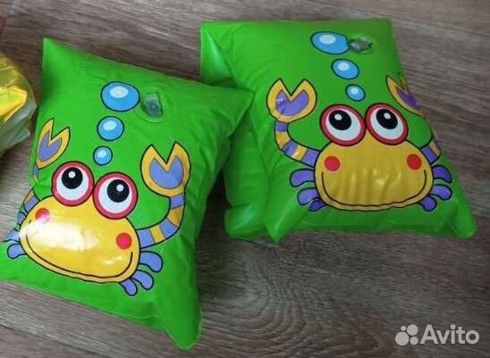 Жилет и нарукавники для плавания