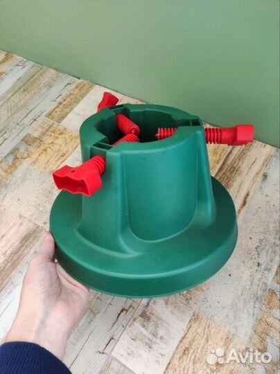 Подставка под ёлку