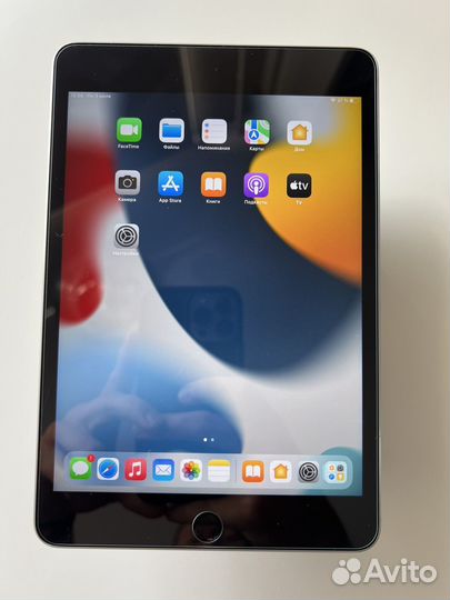 iPad mini 4 32GB Space Gray, в отличном состоянии
