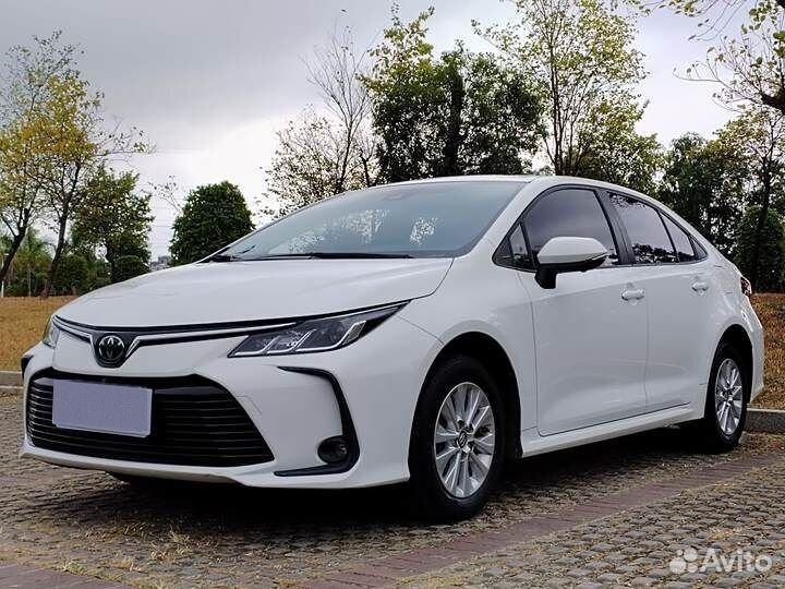 Toyota Corolla 1.2 CVT, 2021, 40 000 км