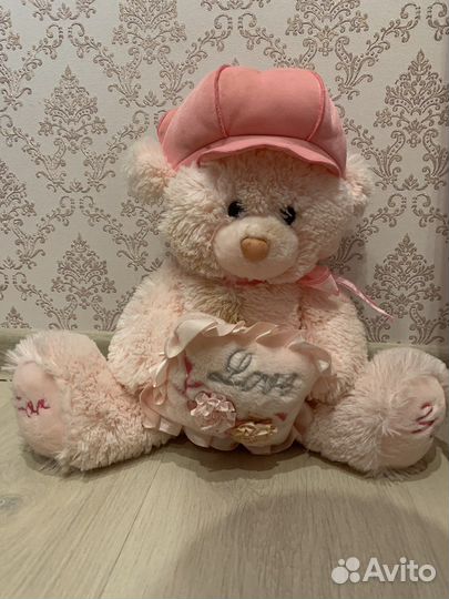 Плюшевый мишка и единорог