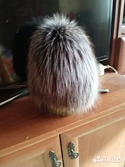 Шапка женская вязаная из писеца