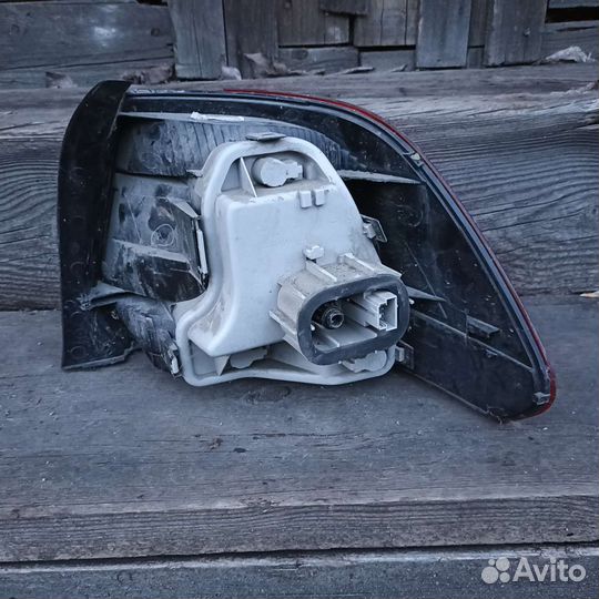 Стоп сигнал, правый на Поло 2013г