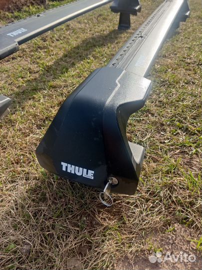 Багажник на крышу thule