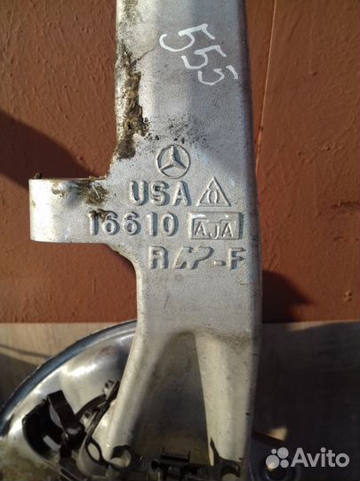 Кулак перед правый Мерседес ML 166,GLE,GLS идеал,с