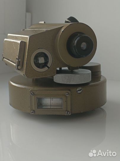 Нивелир нт 1976