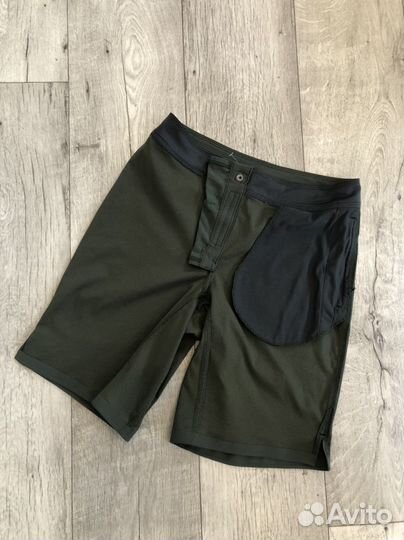 Новые спортивные шорты The North Face оригинал