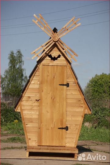 Дачный туалет деревянный