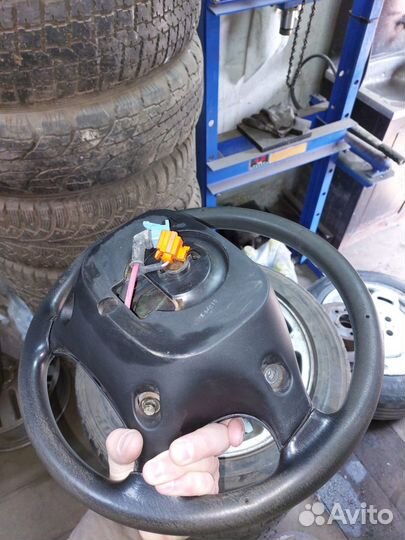 Руль с подушкой(Air Bag) на Kia Clarus