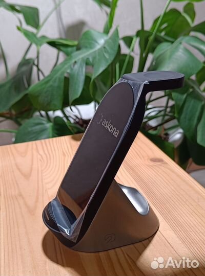 Беспроводная зарядная станция 3в1