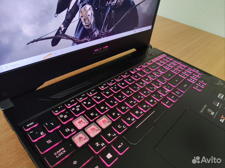 Мощный ноутбук Asus для игр / GTX 1650