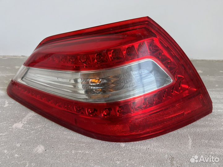 Фонарь задний левый nissan teana j 32