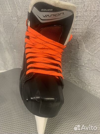 Коньки хоккейные вратаря