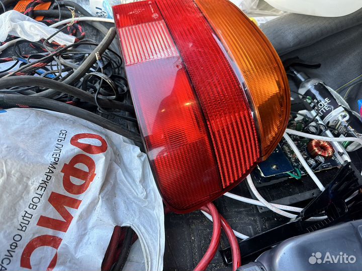 Фонарь задний правый Е39