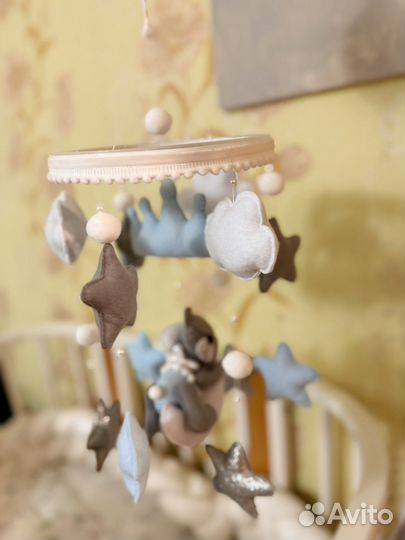 Мобиль на кроватку из фетра с подсветкой и музыкой