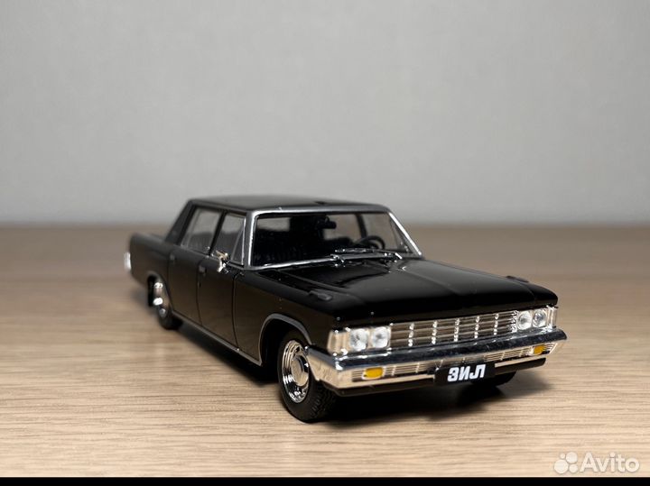 Модель ЗИЛ 117 правительственный 1:43