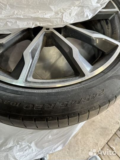 Pirelli P Zero 245/45 R20 и 275/40 R20