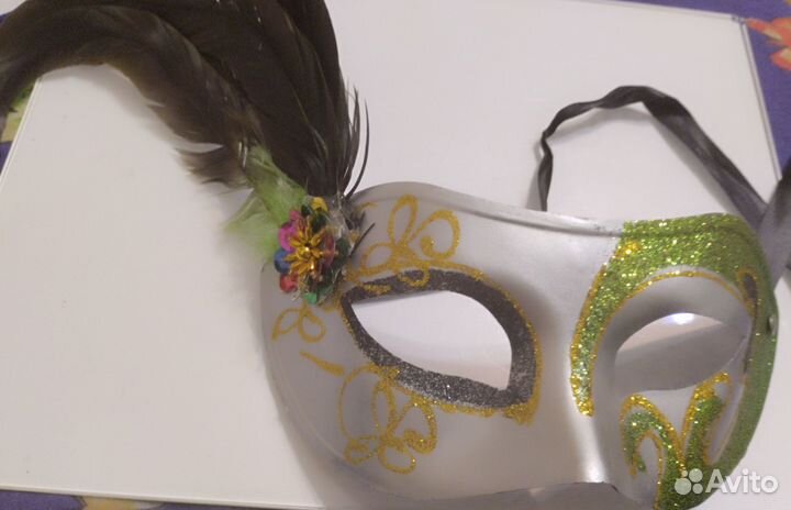 Маска карнавальная