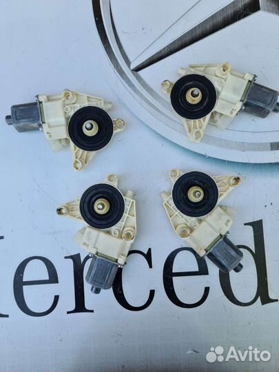 Мотор стеклоподъемника Mercedes GLK204