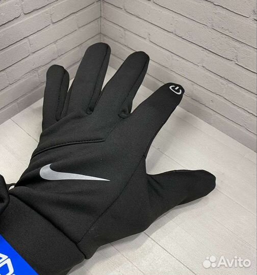 Перчатки Nike рефлективные