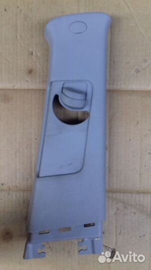 Обшивка стойки средней правой верхняя Kia Rio 2005