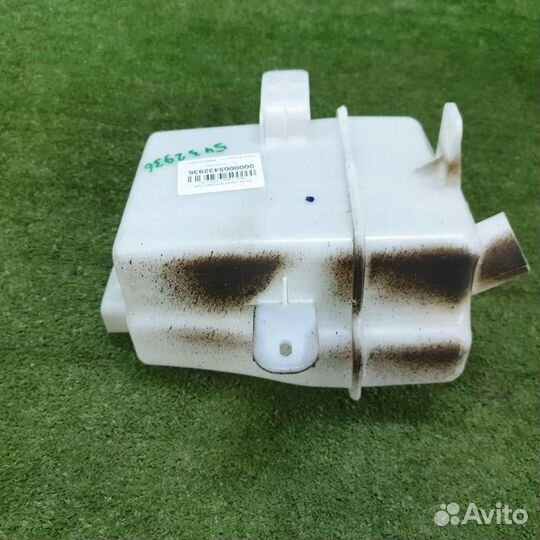 Бачок омывателя Джили Тугела (2020-2022)