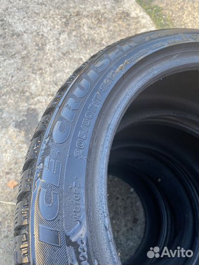 Bridgestone Ice Cruiser 7000 205/50 R17 27K