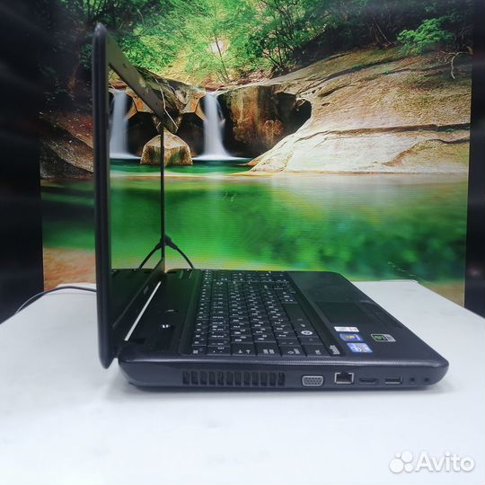 Ноутбук 15.6