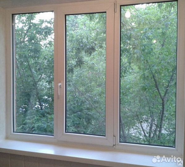 Окно трехстворчатое из металлопластика